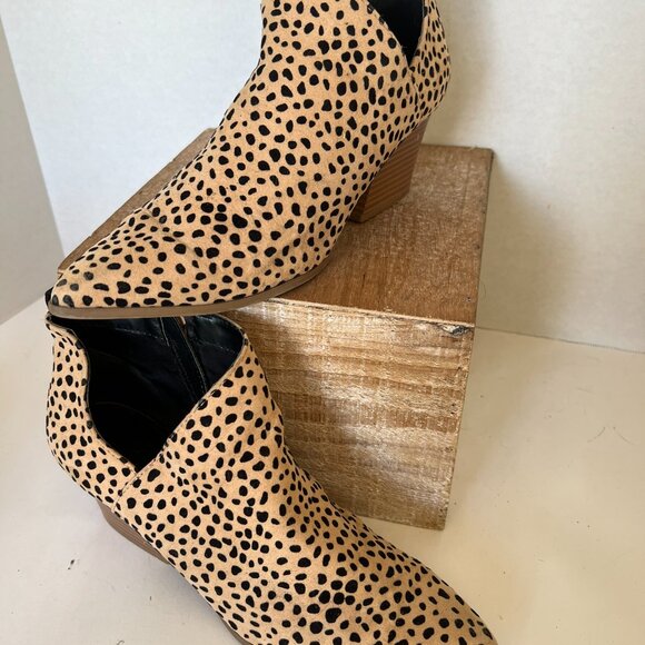 Women`s Shoes - Picture 5 of 5